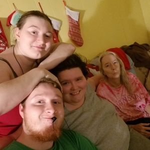 Meet your Posher, Genelle